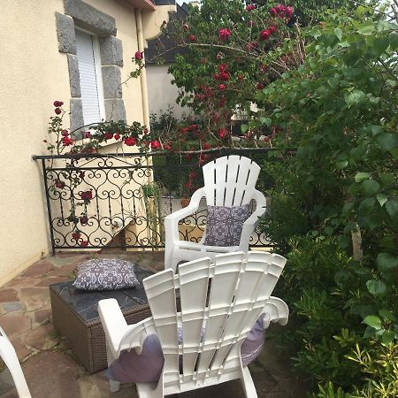 Studio Paisible Et Balneo Vezin-le-Coquet Bagian luar foto